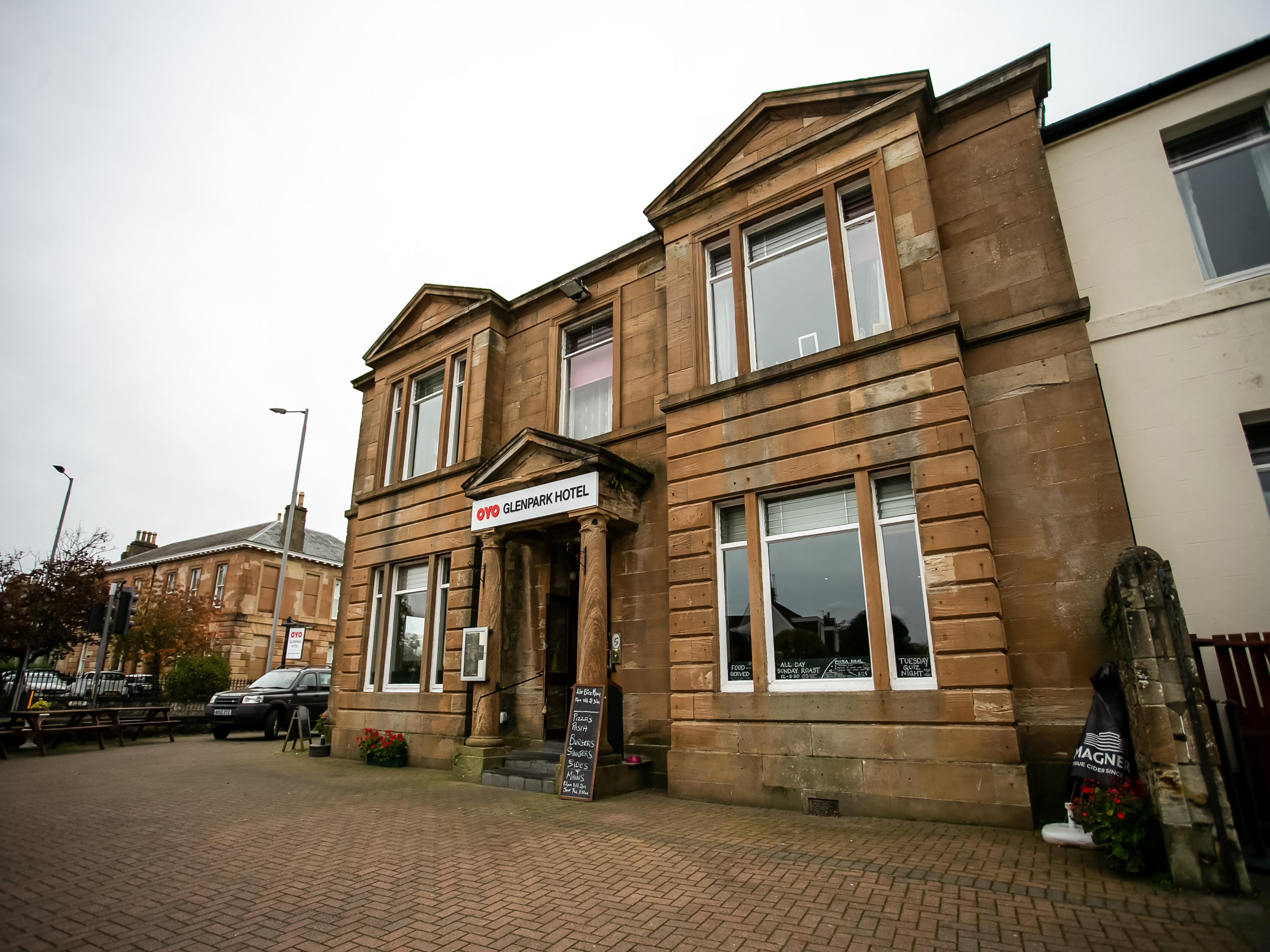 Oyo Glenpark Hotel, Ayr Central Exterior photo